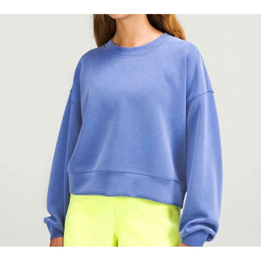 lululemon Perfectly Oversized Cropped Crew Softstreme Women's Size 2 Retail $118
